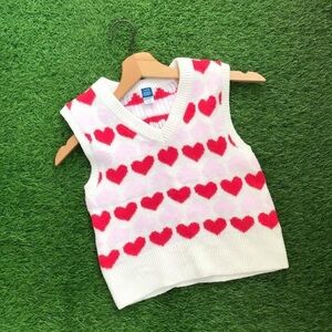 Old Navy Heart Pink Red Jacquard Sweater Vest Girl XXL 18 Women’s XS Preppy Crew